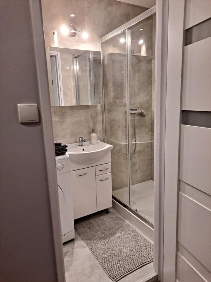 Niezalezny Apartament Przy Parku Zdrojowym 667-666-609 Kudowa Zdroj Exterior photo